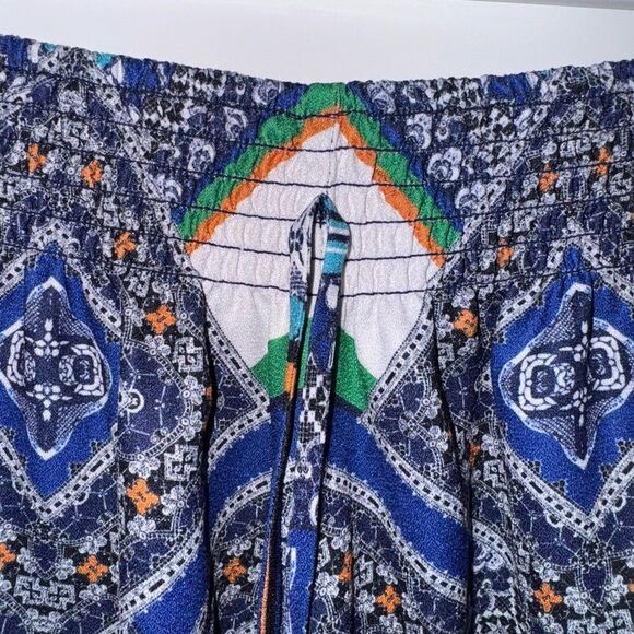 SOULMATES BRAND WOMENS SHORTS - Picture 2 of 5